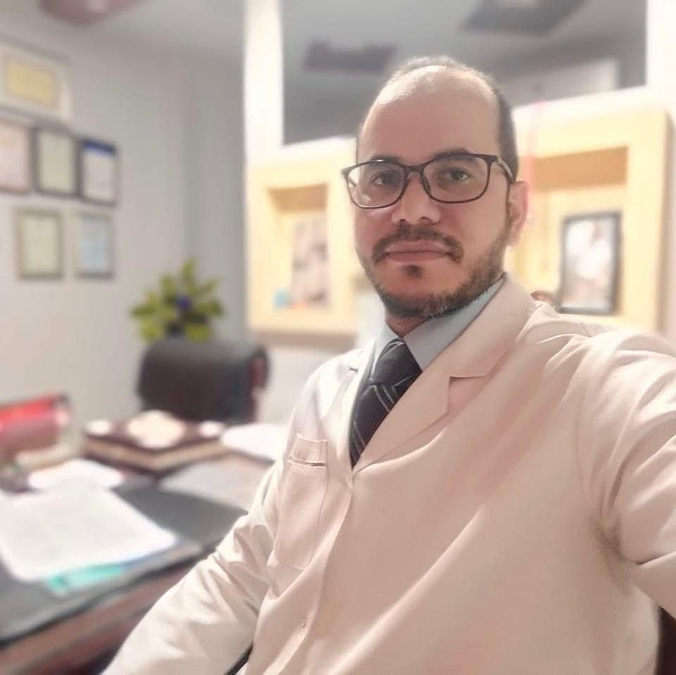 د. أحمد سرور